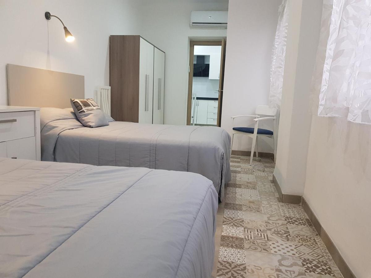 Luceros Apartamentos Аликанте Екстериор снимка