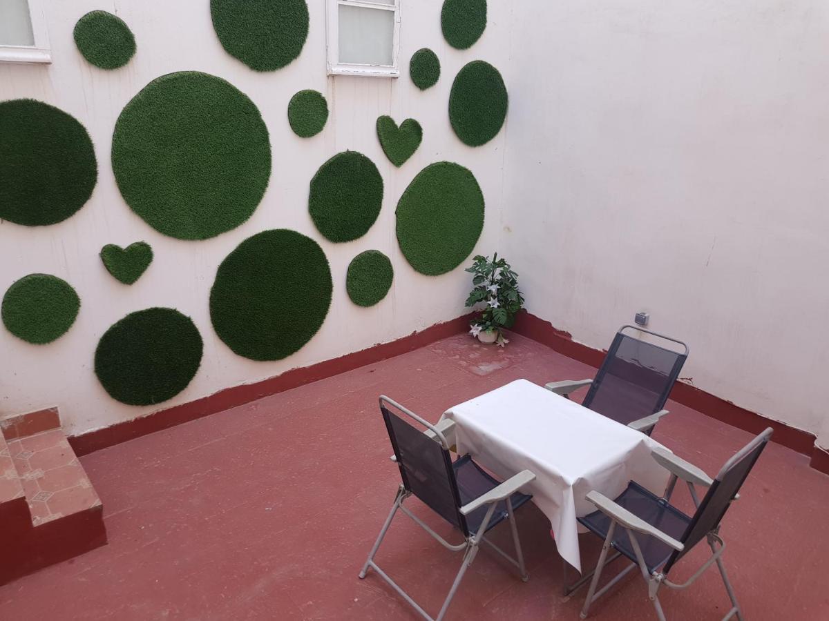 Luceros Apartamentos Аликанте Екстериор снимка